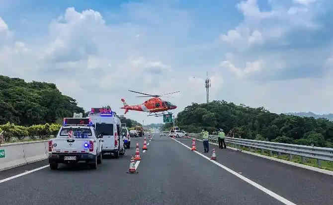 讷河高速公路汽车救援案例